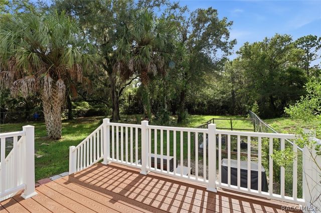 10220 W Pamondeho Circle, Crystal River, FL 34428