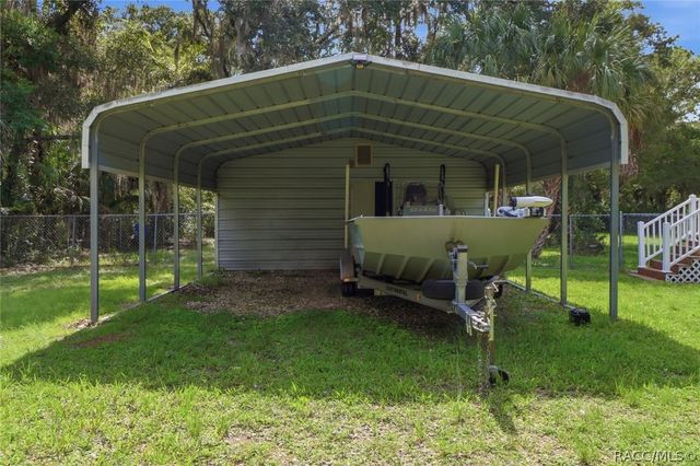 10220 W Pamondeho Circle, Crystal River, FL 34428