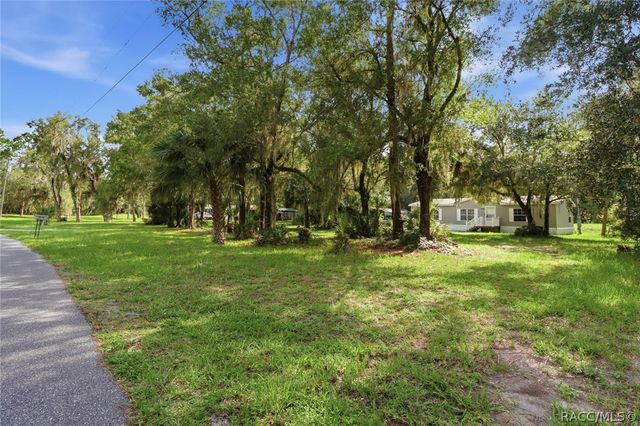 10220 W Pamondeho Circle, Crystal River, FL 34428