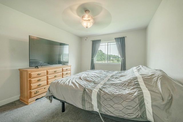 5501 PRAIRIE PLACE Drive, Mcfarland, WI 53558