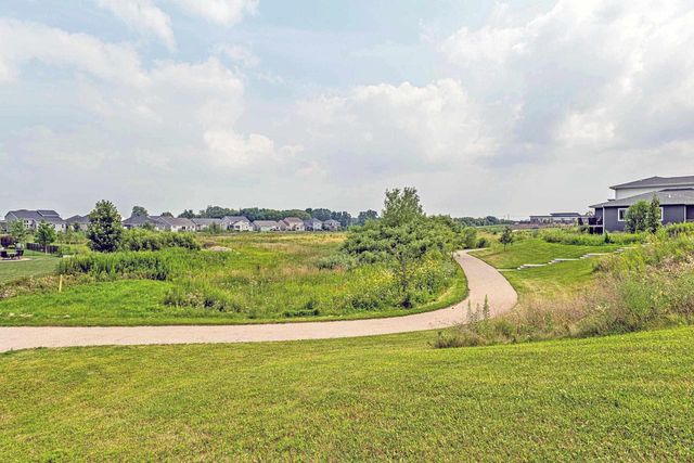 5501 PRAIRIE PLACE Drive, Mcfarland, WI 53558