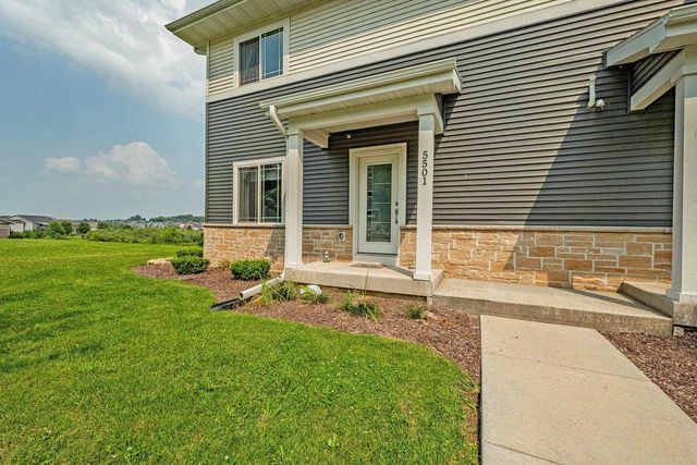5501 PRAIRIE PLACE Drive, Mcfarland, WI 53558