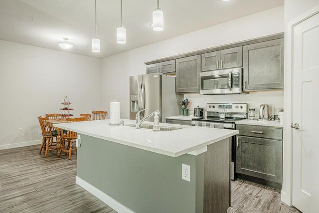 5501 PRAIRIE PLACE Drive, Mcfarland, WI 53558