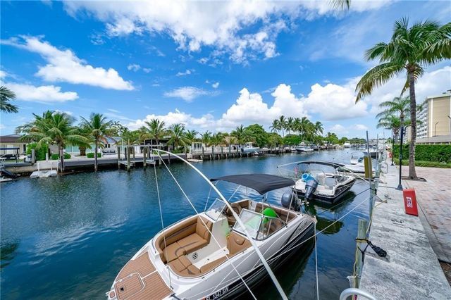 2350 NE 135th Street 1212, North Miami, FL 33181