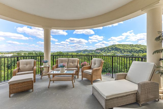400 Warioto Way Apt 911, Ashland City, TN 37015