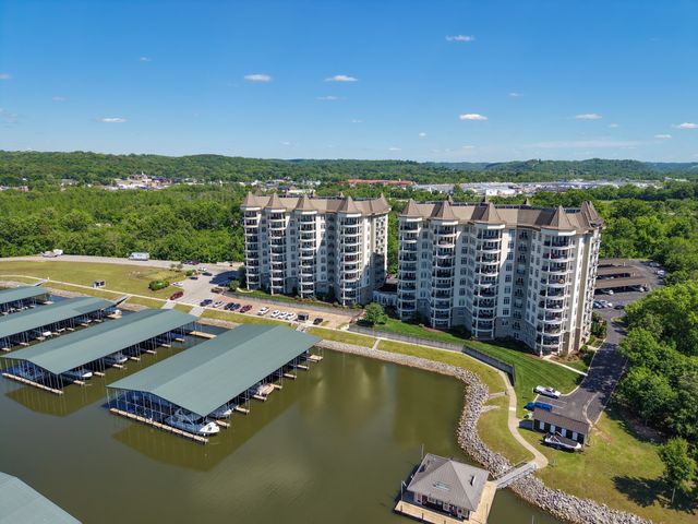 400 Warioto Way Apt 911, Ashland City, TN 37015