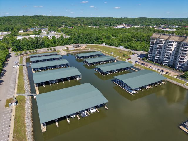 400 Warioto Way Apt 911, Ashland City, TN 37015