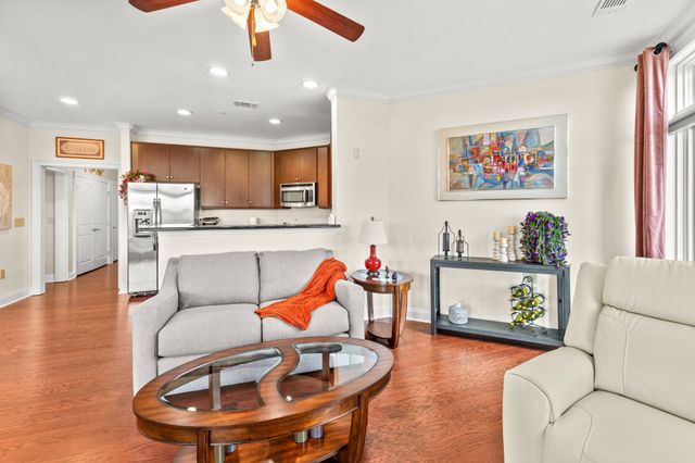 400 Warioto Way Apt 911, Ashland City, TN 37015