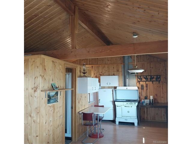 716 Doe St, Hartsel, CO 80449