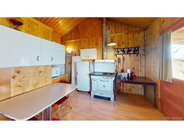 716 Doe St, Hartsel, CO 80449