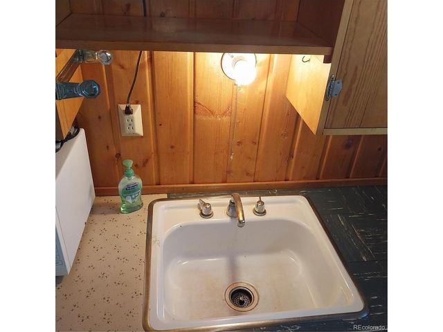 716 Doe St, Hartsel, CO 80449