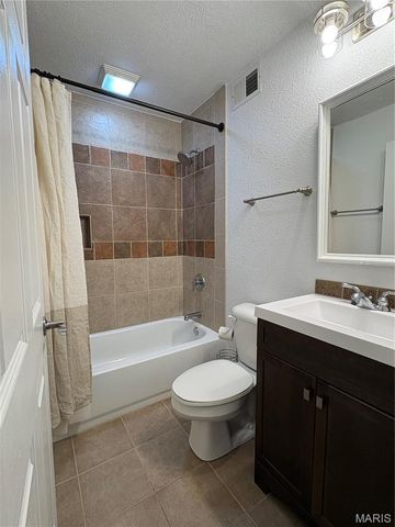 9 Circle Drive, Union, MO 63084