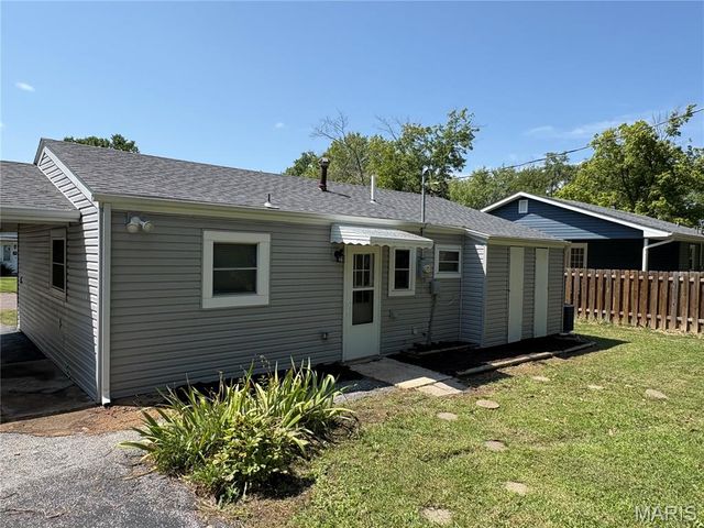 9 Circle Drive, Union, MO 63084