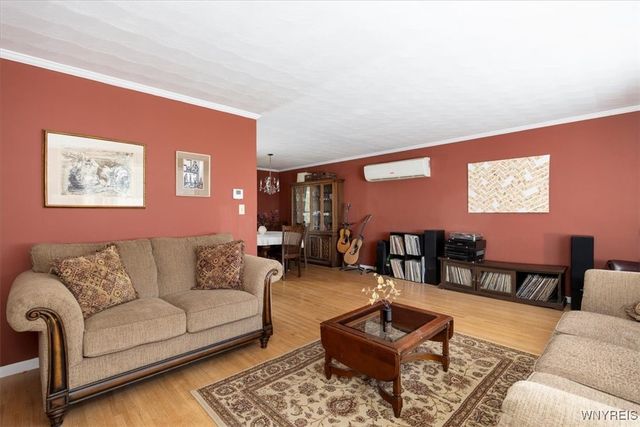 334 South Creek Drive, Cheektowaga, NY 14043