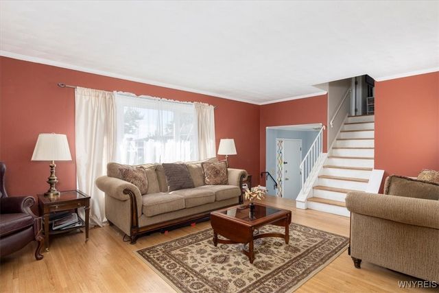 334 South Creek Drive, Cheektowaga, NY 14043