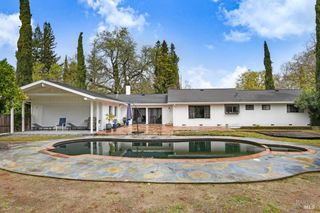 19340 7th St E, Sonoma, CA 95476