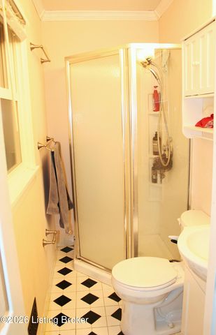 9710 Lyric Ln, Jeffersontown, KY 40299