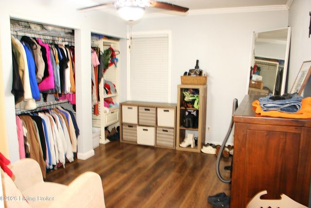 9710 Lyric Ln, Jeffersontown, KY 40299