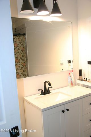 9710 Lyric Ln, Jeffersontown, KY 40299