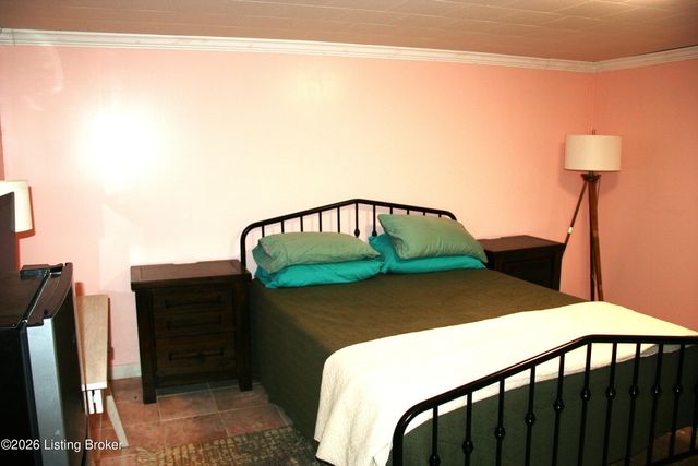 9710 Lyric Ln, Jeffersontown, KY 40299