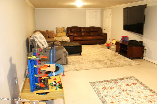 9710 Lyric Ln, Jeffersontown, KY 40299