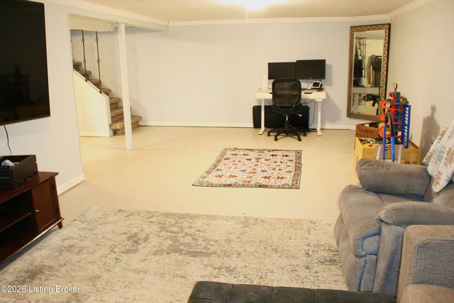 9710 Lyric Ln, Jeffersontown, KY 40299