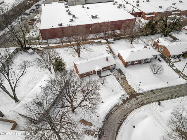 9710 Lyric Ln, Jeffersontown, KY 40299