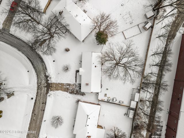 9710 Lyric Ln, Jeffersontown, KY 40299