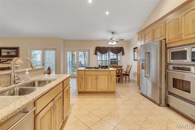 409 Fort Saratoga, St Charles, MO 63303