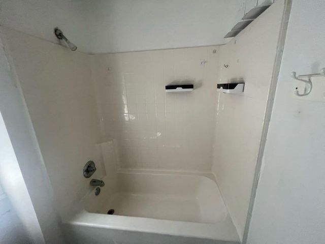 909 Cedar Street, Deer Park, TX 77536