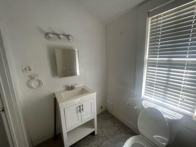 909 Cedar Street, Deer Park, TX 77536