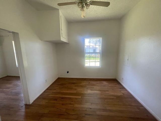 909 Cedar Street, Deer Park, TX 77536