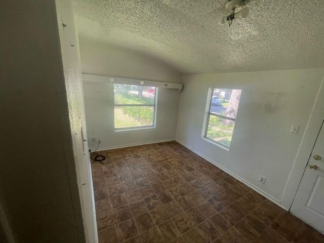 909 Cedar Street, Deer Park, TX 77536