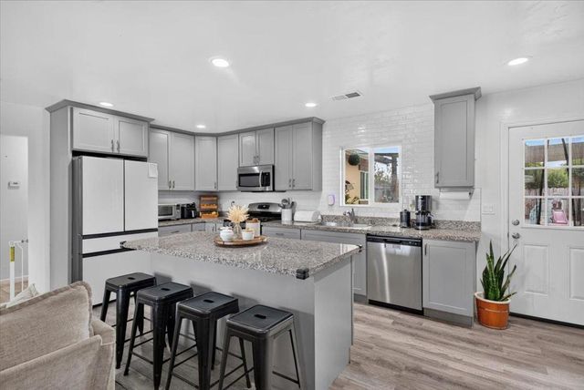 1832 Pescadero Drive, Salinas, CA 93906