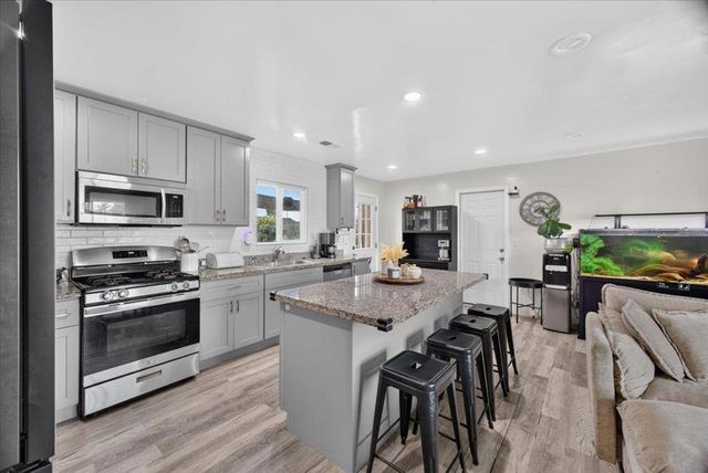 1832 Pescadero Drive, Salinas, CA 93906