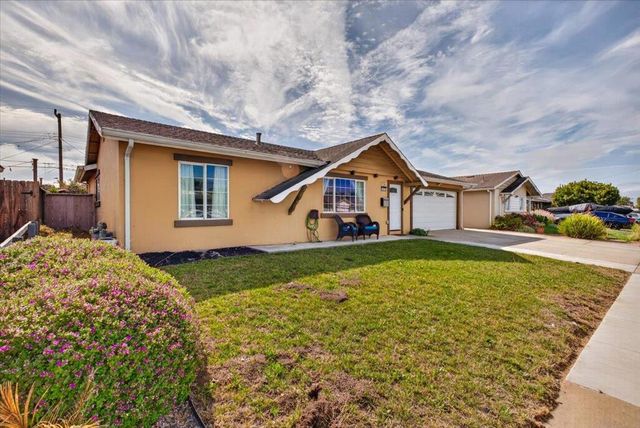 1832 Pescadero Drive, Salinas, CA 93906
