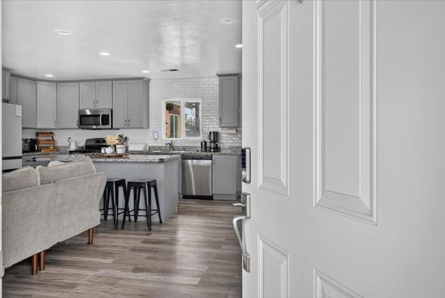 1832 Pescadero Drive, Salinas, CA 93906