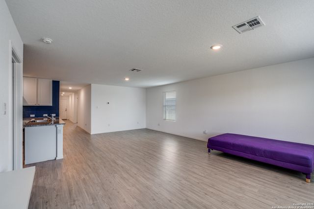 13530 Riffle, San Antonio, TX 78223