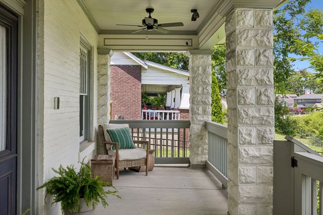 929 Acklen Ave, Nashville, TN 37203