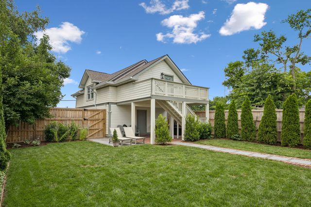 929 Acklen Ave, Nashville, TN 37203