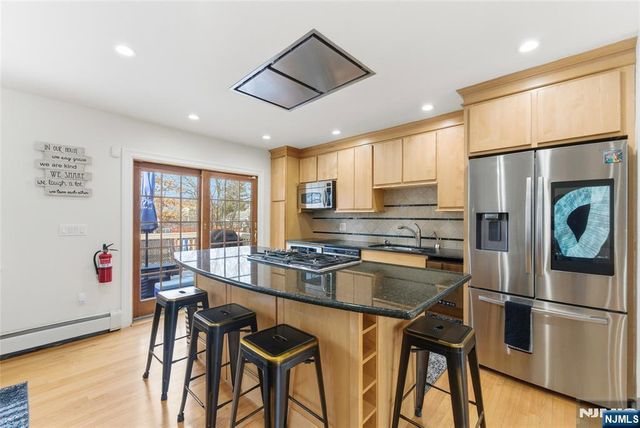 1 Chalen Court, Pequannock Township, NJ 07444