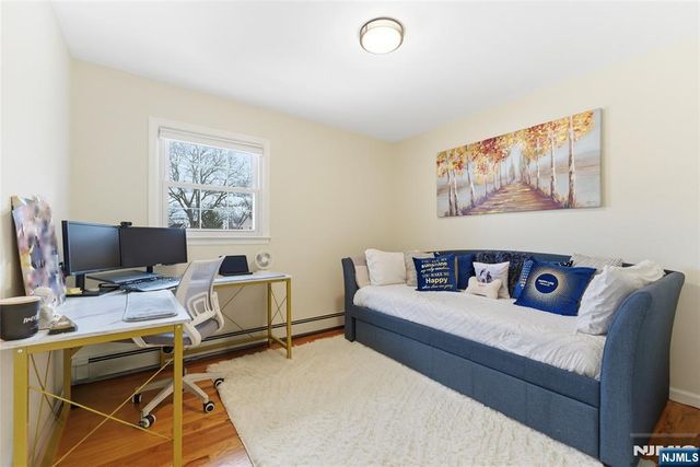 1 Chalen Court, Pequannock Township, NJ 07444