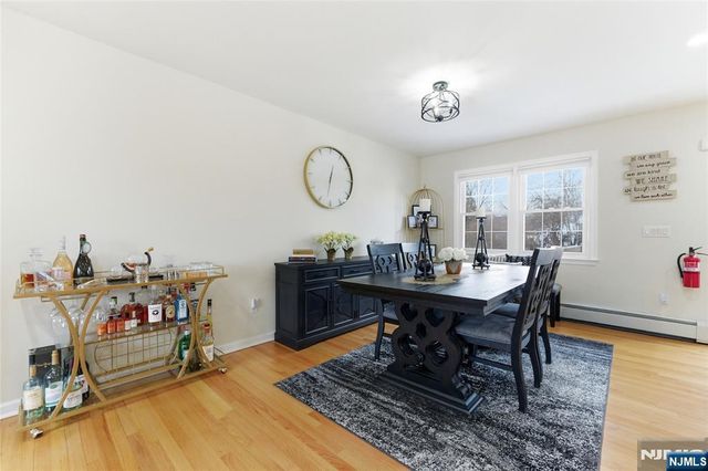 1 Chalen Court, Pequannock Township, NJ 07444