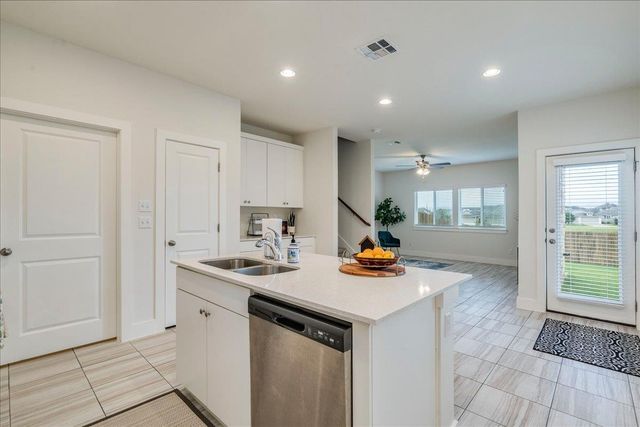 439 White Steppe WAY 51, Georgetown, TX 78626