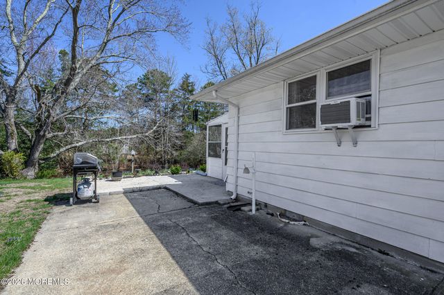 2264 Hovsons Boulevard, Toms River, NJ 08753