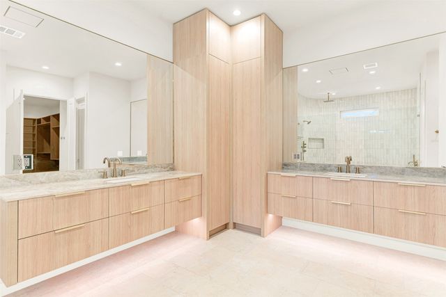 5948 KING WILLIAM Drive, Plano, TX 75093