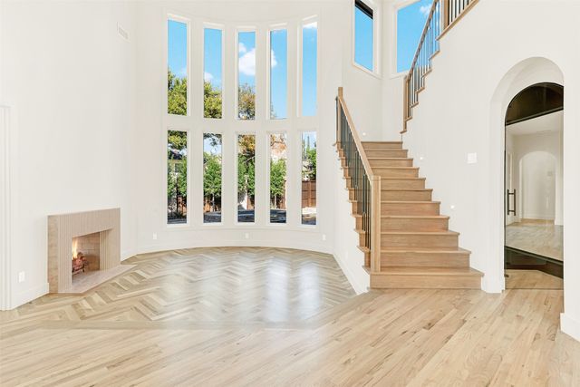 5948 KING WILLIAM Drive, Plano, TX 75093