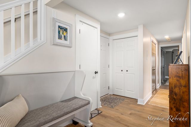 400 Lakeview Court 19, Spring Lake, MI 49456