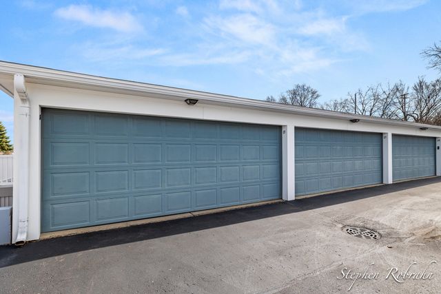 400 Lakeview Court 19, Spring Lake, MI 49456