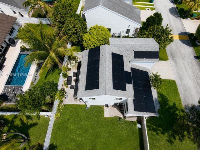 14512 SW 139th Ave Circle W, Miami, FL 33186